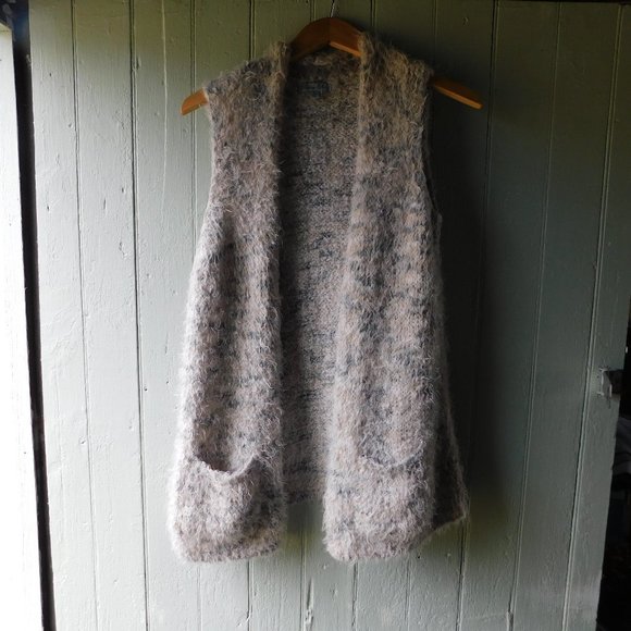 🦔 Fuzzy Furry Cozy Cardigan🐾 - Picture 5 of 16